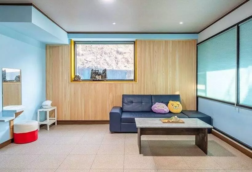 Gapyeong Poin Poolvilla Pension