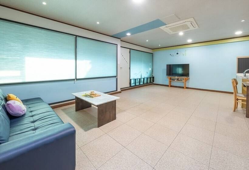 Gapyeong Poin Poolvilla Pension