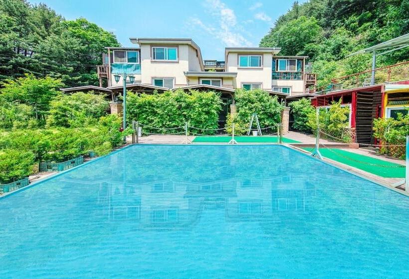Gapyeong Swimteo Pet Pension