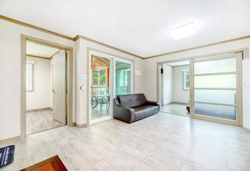 Gapyeong Swimteo Pet Pension