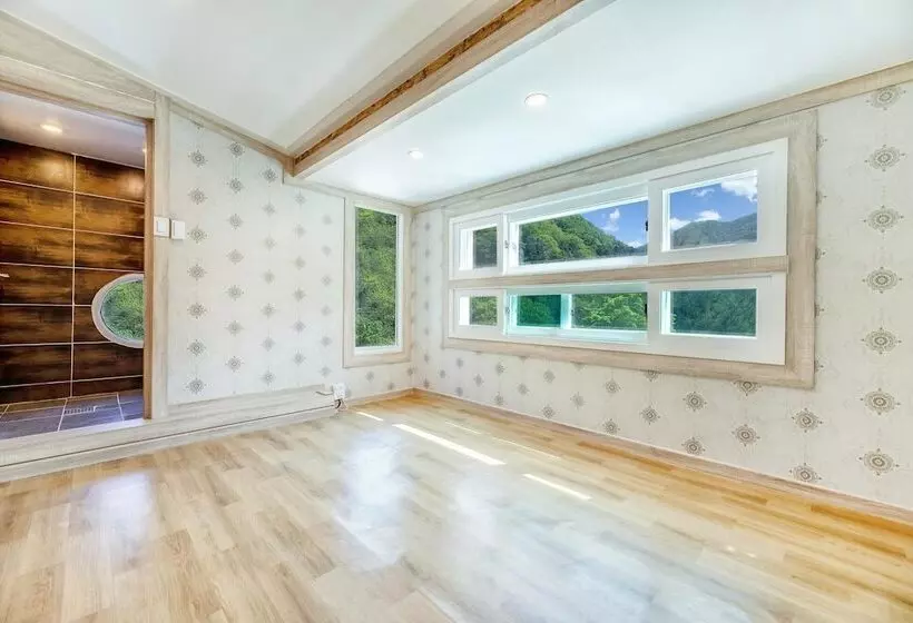 Gapyeong Swimteo Pet Pension