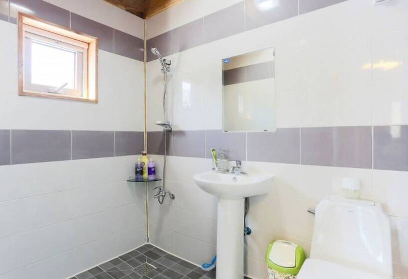 Gyeongju Samnamu Pension