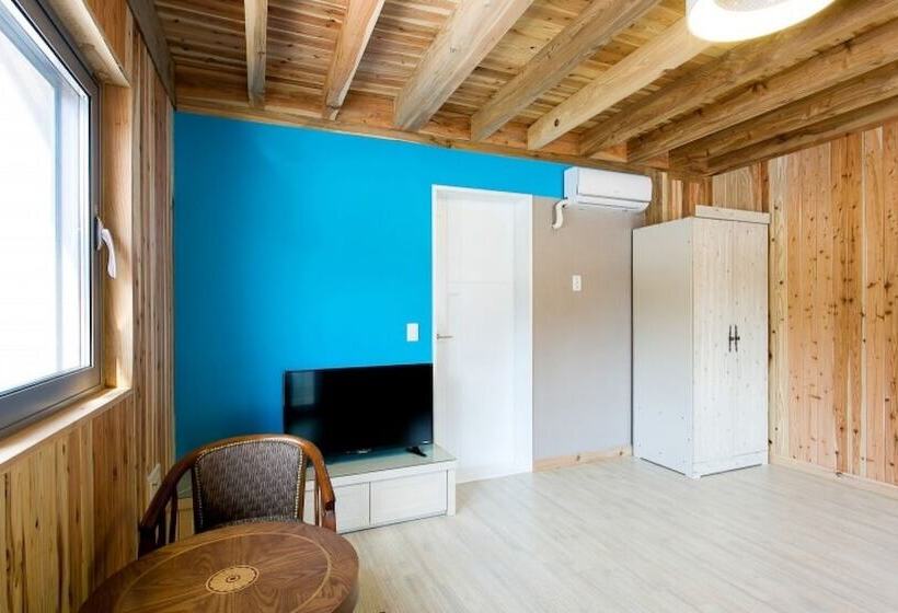 Gyeongju Samnamu Pension