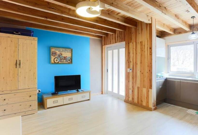 Gyeongju Samnamu Pension