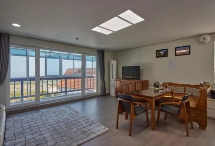 Namhae German Village Hercules Pension