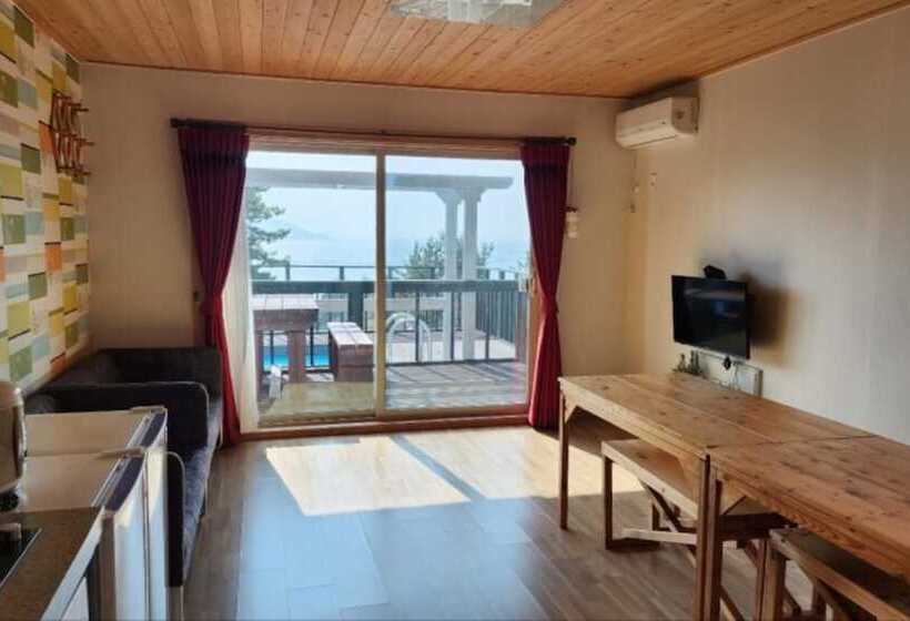 Namhae Raon Pension