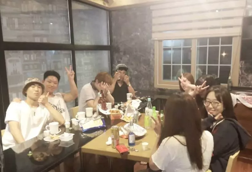 پانسیون Jeongdongjin Suerte Guest House