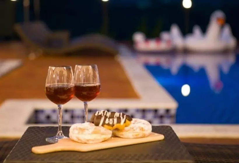 ペンション Sancheong Pongdang Pool Villa