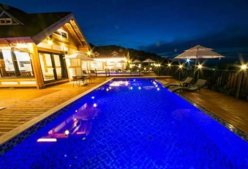 ペンション Sancheong Pongdang Pool Villa