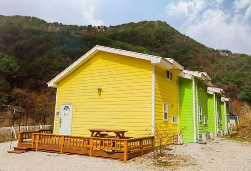 Pocheon Lemon Tree Pension