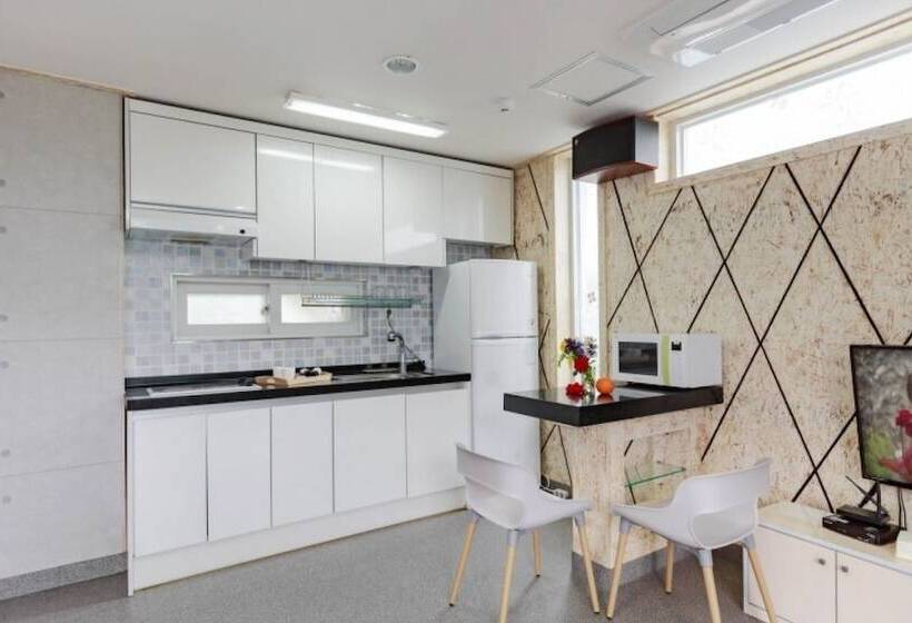 Sancheong Shwim Pension