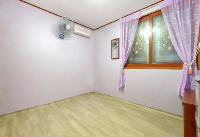 Taean Paradise Pension