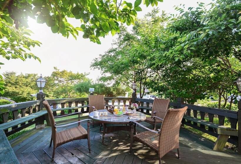 Taean Remember Pension