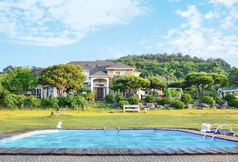 Taean Remember Pension