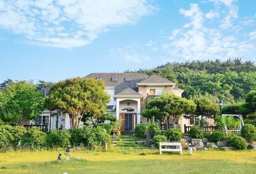 Taean Remember Pension