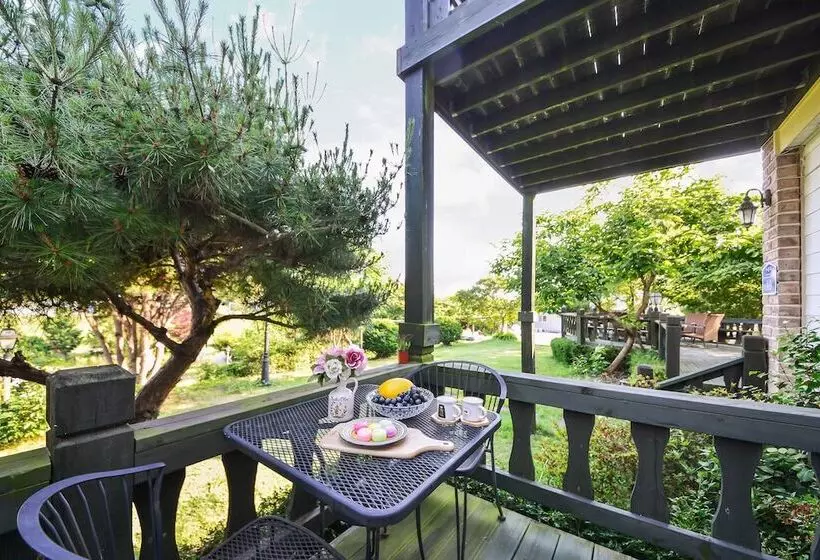 Taean Remember Pension