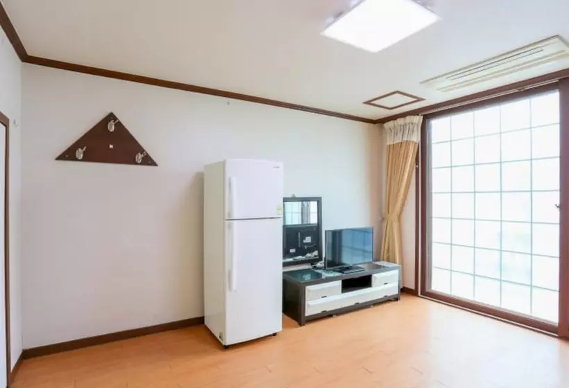 Taean Sinduri Park Pension