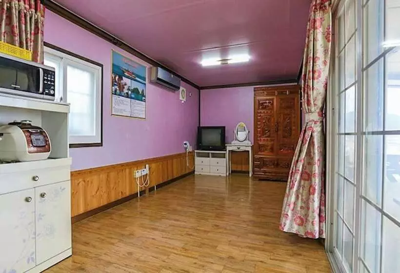 Taean  Ssingssing Pension