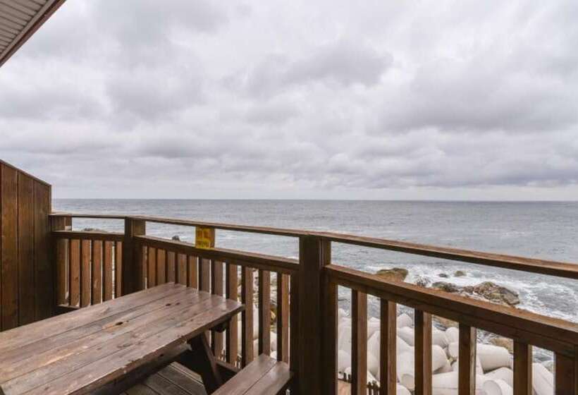 Yeongdeok Taebo Pension