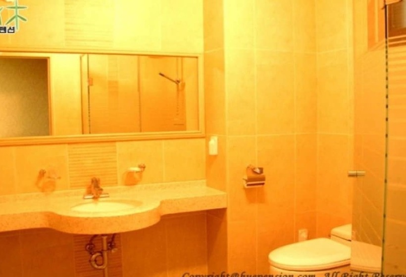 Yangyang Sea Garden Pension