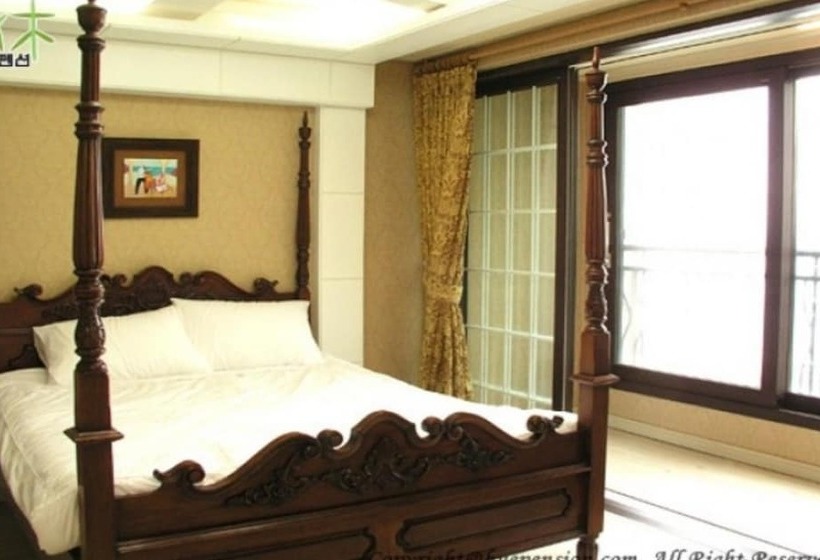 Yangyang Sea Garden Pension