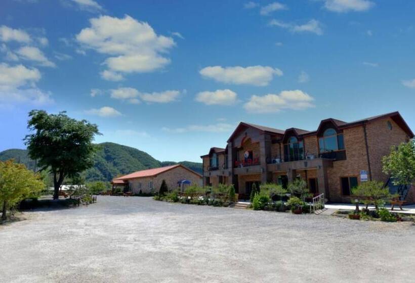 Yeoncheon Wanguijataek Pension