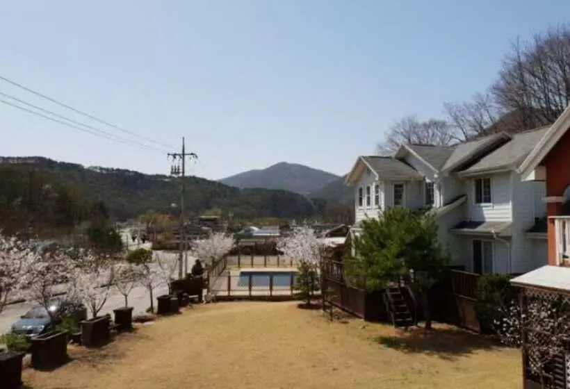 Yeongwol Donggang La Maison Pension