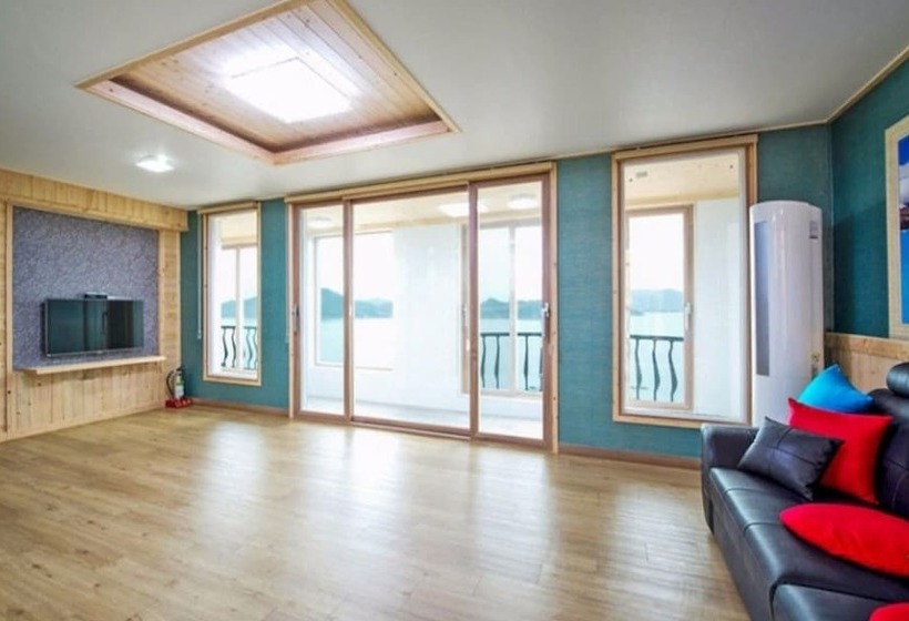 Yeosu The Sea Of Counting Stars Pension