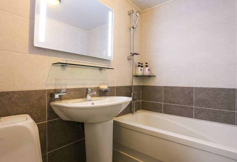 Hongcheon Garisan Deuo Motel