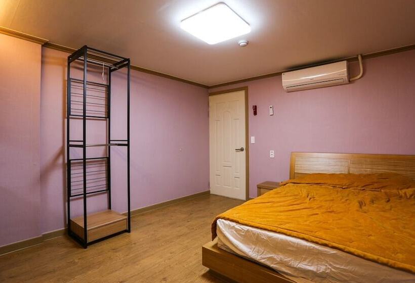 Hongcheon Garisan Deuo Motel