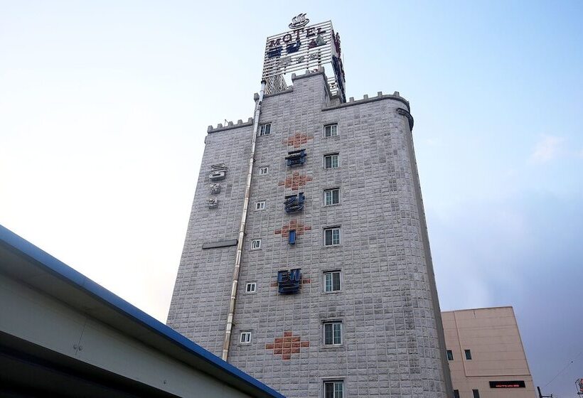 בית מלון כפרי Asan Geumgang