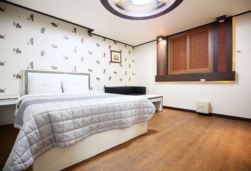 בית מלון כפרי Asan Geumgang