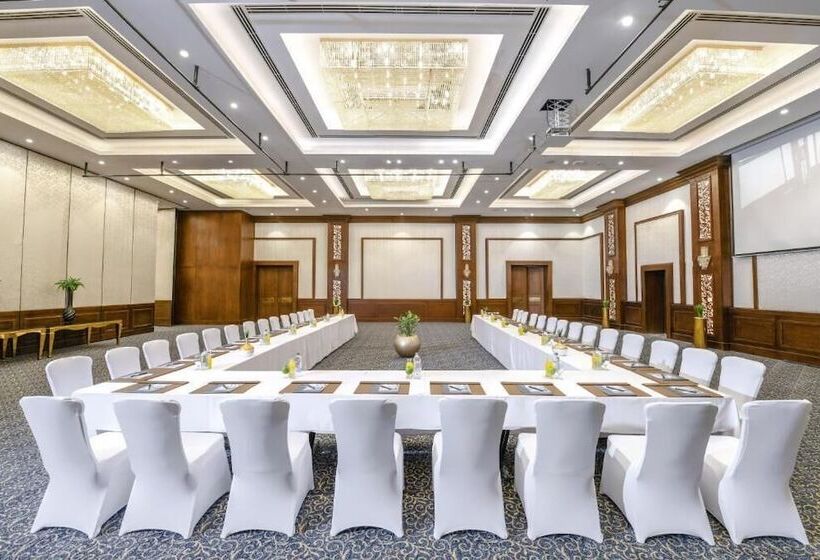 هتل Tolip Resort Elgalala Hills