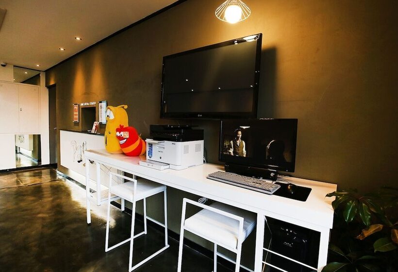 مُتل Daejeon Sintanjin Page