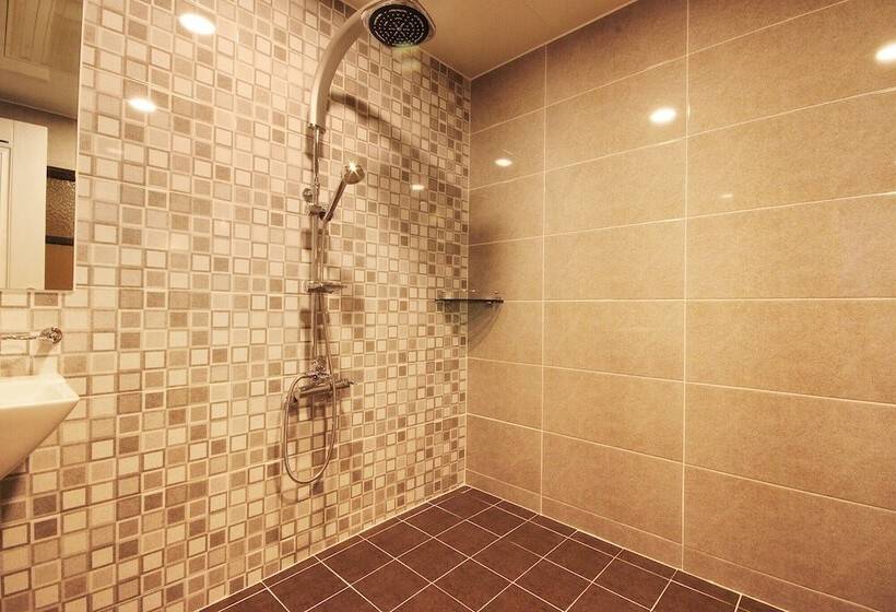 מוטל Gumi Indong Hotel 7days