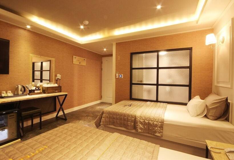 מוטל Gumi Indong Hotel 7days