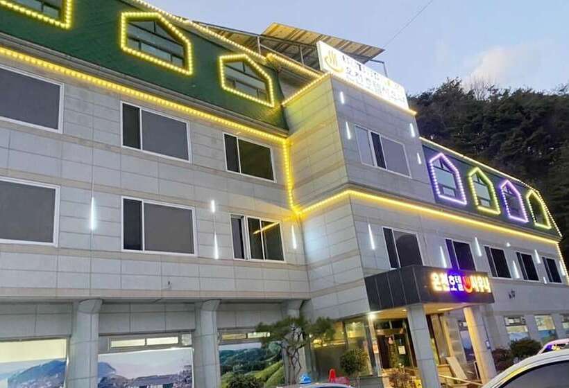 فندق على الطريق Hadong Hot Spring Hotel Sauna