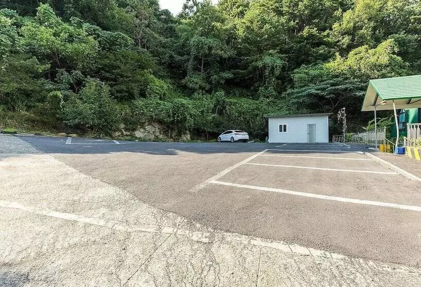 Motelli Hadong Hot Spring Hotel Sauna