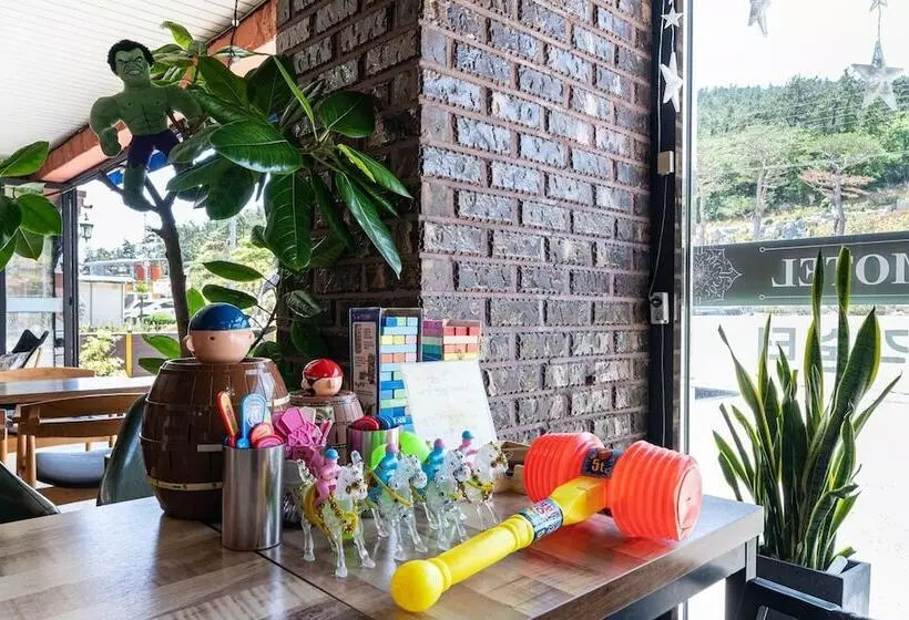 Motelli Haenam Ttangkkeut Beach