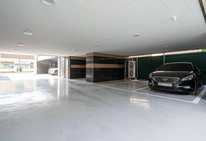 Motel Jecheon Urban Brown