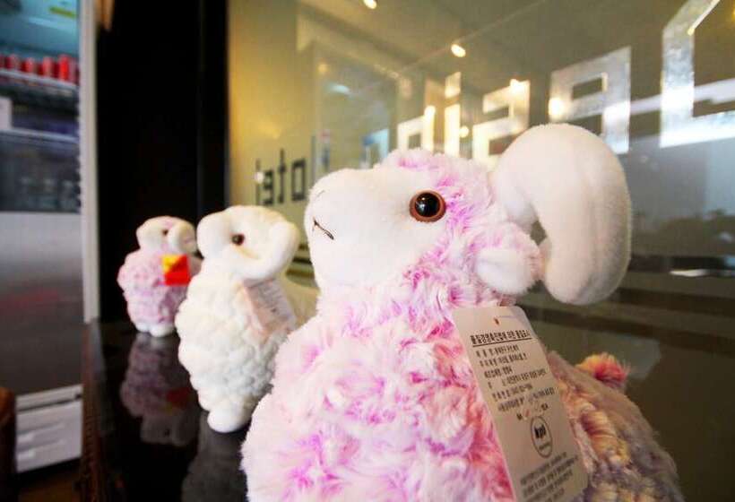 Motel Jeonju Deokjindong Hotel Wannabe