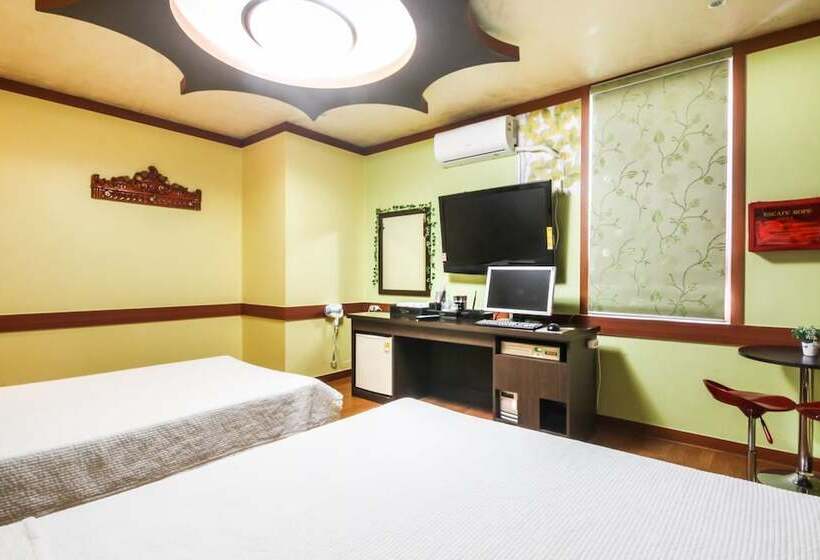 Motel Jeonju Uadong Raemian