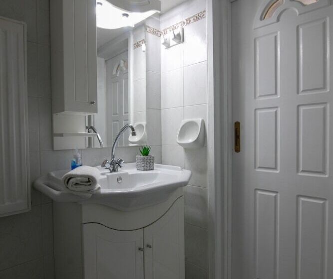 ペンション Aias Luxury Apartments