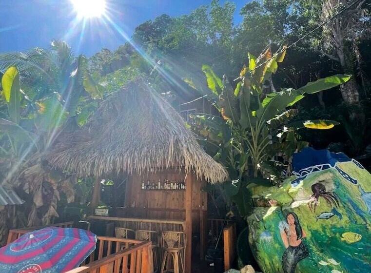 پانسیون Hidden Diamond