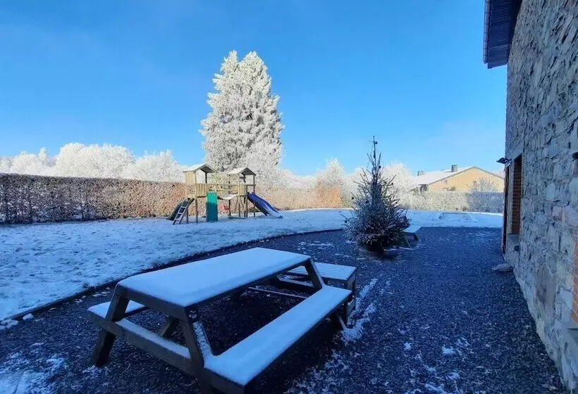 ペンション Les 12 Bois Du Cerf