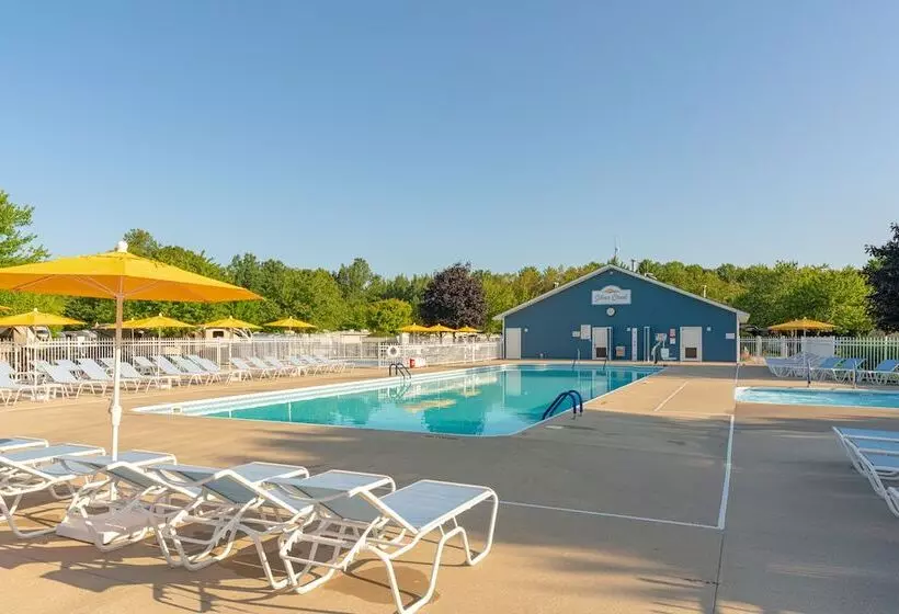 Sun Retreats Silver Lake