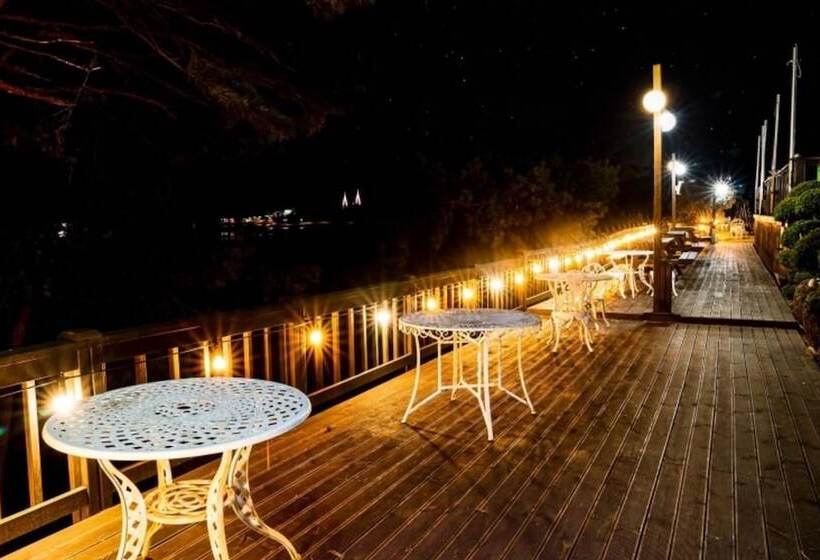 Taean Time Travel Pension