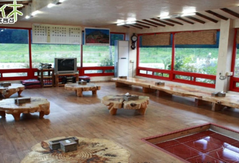 Yangyang Sigol Punggyeong Pension