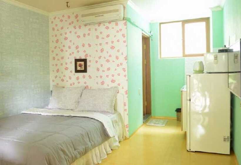 Yangyang Sigol Punggyeong Pension