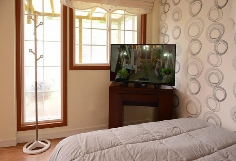 Yangyang Sigol Punggyeong Pension